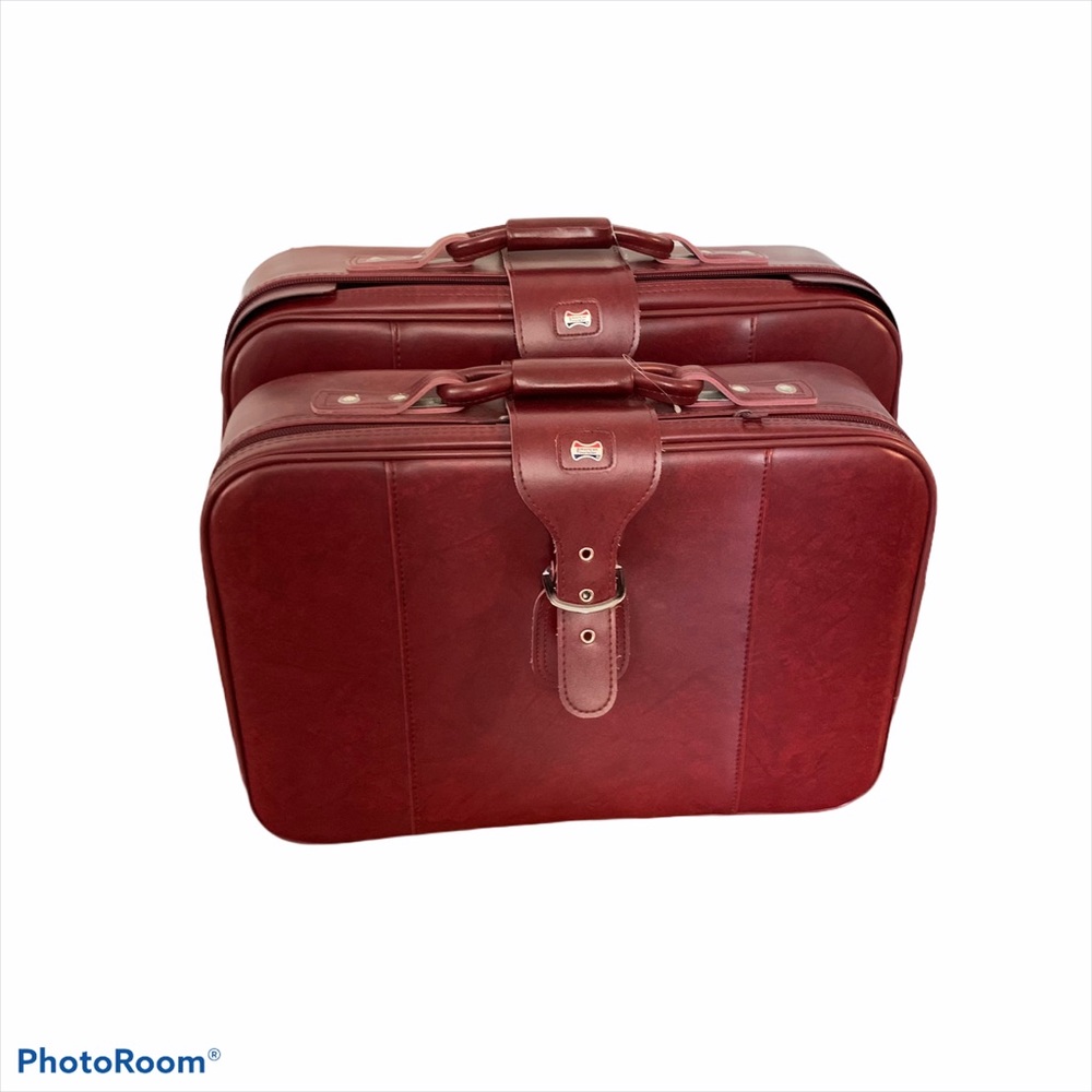 Vtg American Tourister red soft leather luggage - Picture 3 of 11